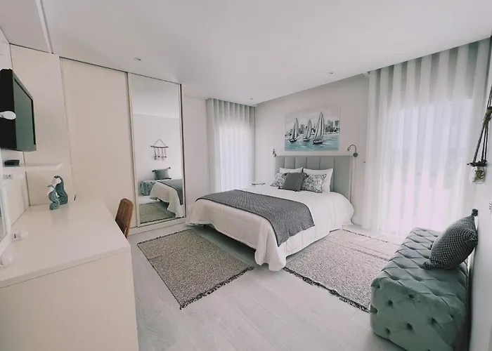 アパート Apartamento Brumar ナザレ